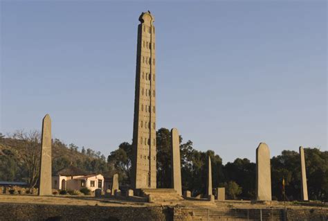  Il Regno di Aksum! Un Esplorazione dell'Antico Impero Etiopico attraverso le Opere di Lalibela